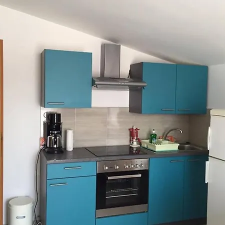 Apartmán Leut Near The Queen - By Ta Leut Agency Privlaka (Zadar)