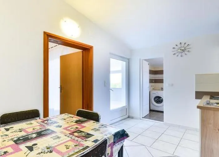 Apartmán Leut Near The Queen - By Ta Leut Agency *