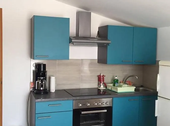 Appartamento Leut Near The Queen - By Ta Leut Agency Privlaka (Zadar)